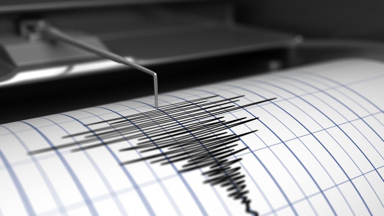 İzmir Menderes'te 3.9 Şiddetinde Deprem Oldu